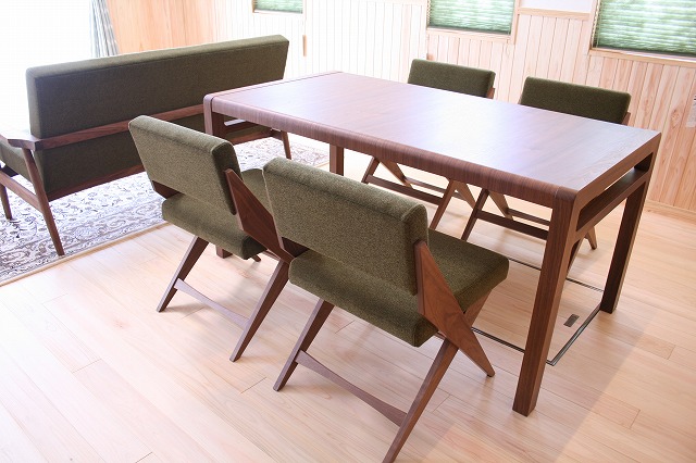 長崎県 N様のコーディネート｜ef sofa 2.5p + ballena table + rudder chair