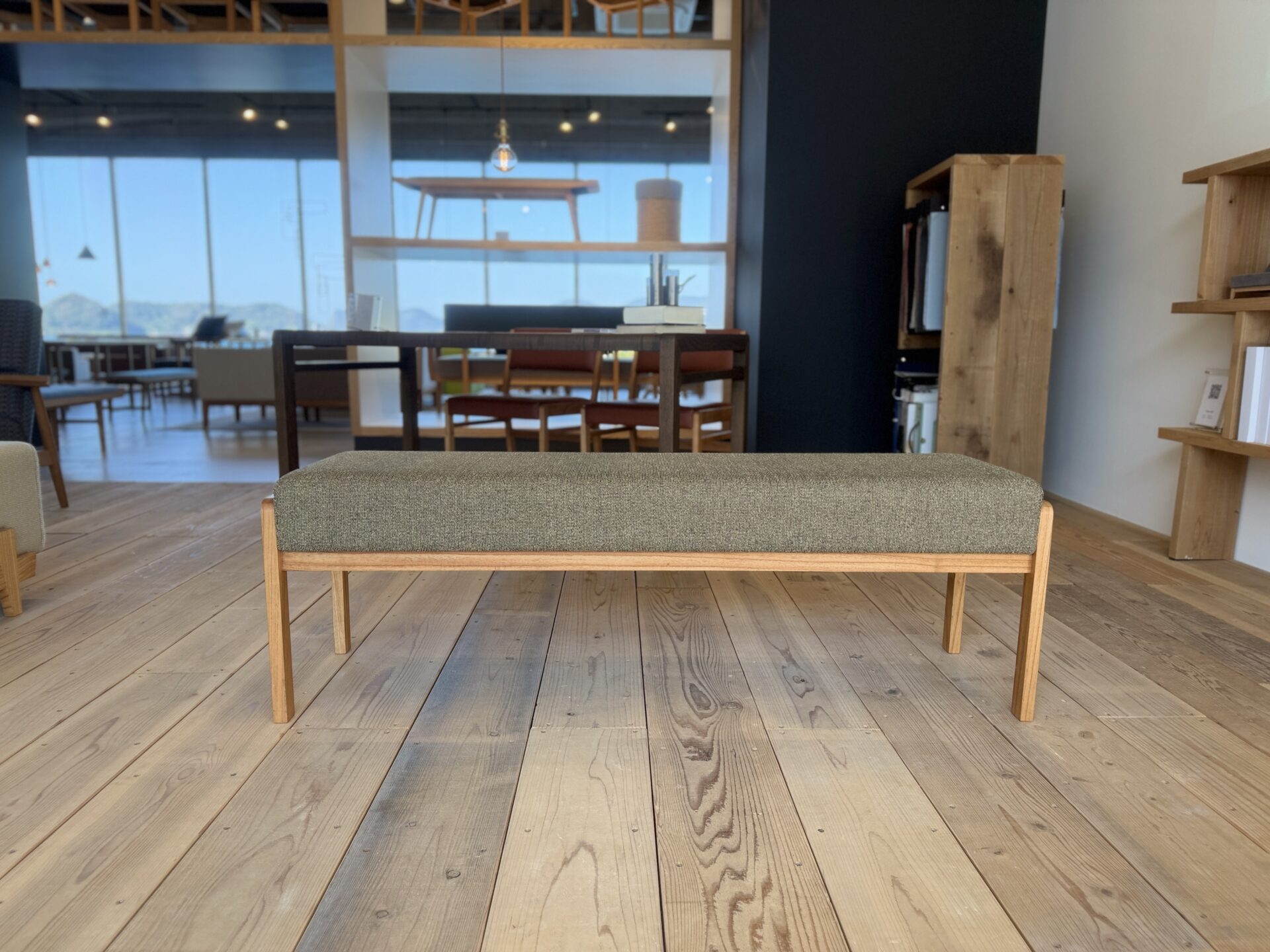 【現品限り・開梱設置なし】ballena bench 1400 バレナベンチ（センダン）