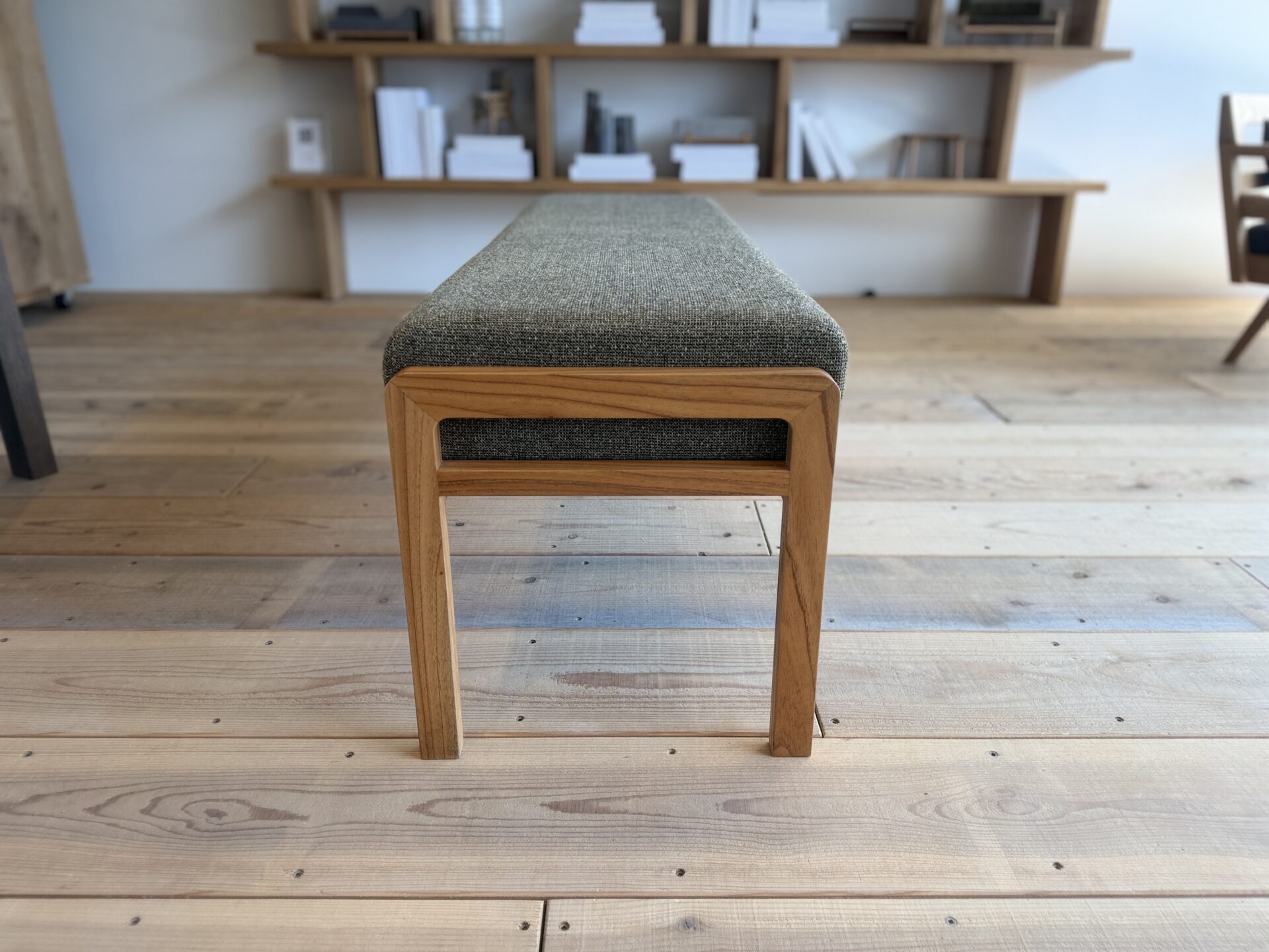 【現品限り・開梱設置なし】ballena bench 1400 バレナベンチ（センダン）