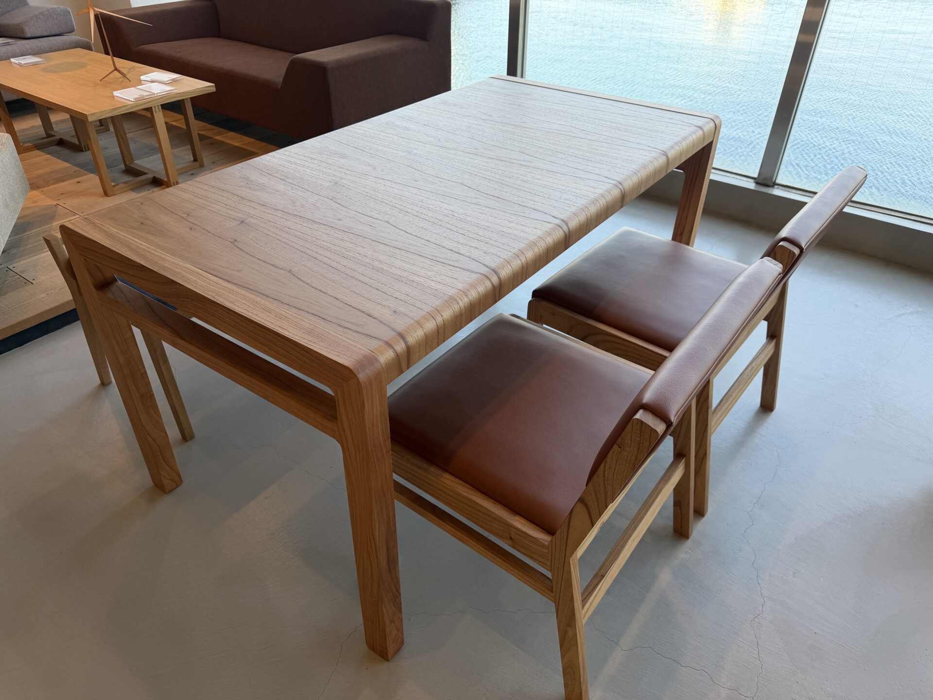 【現品限り・送料込み開梱設置あり】ballena table 1500 バレナテーブル