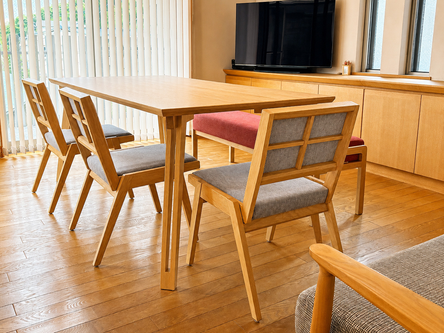 A様のコーディネート｜tack chair ＆ 特注 twin line table / ef sofa 2.5p