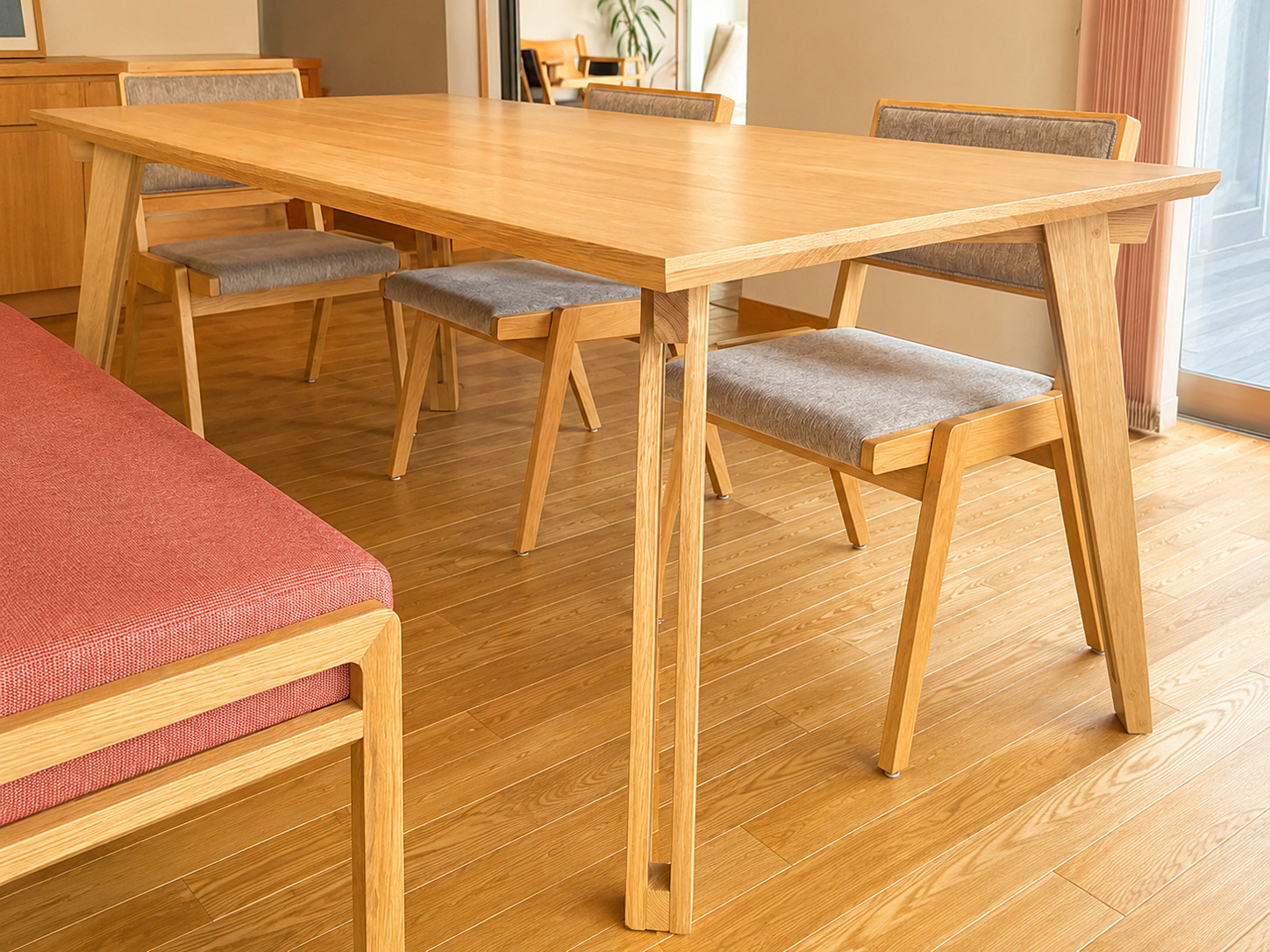 A様のコーディネート｜tack chair ＆ 特注 twin line table / ef sofa 2.5p